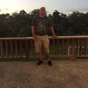 Meet your Posher, Josean